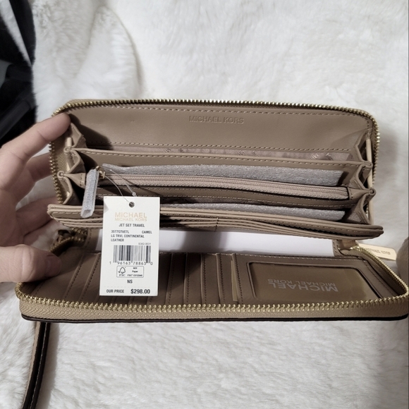 🍒 NWT Michael Kors 2 SET Convertible Shoulder Bag Tote Purse Wallet Signature - Picture 2 of 14